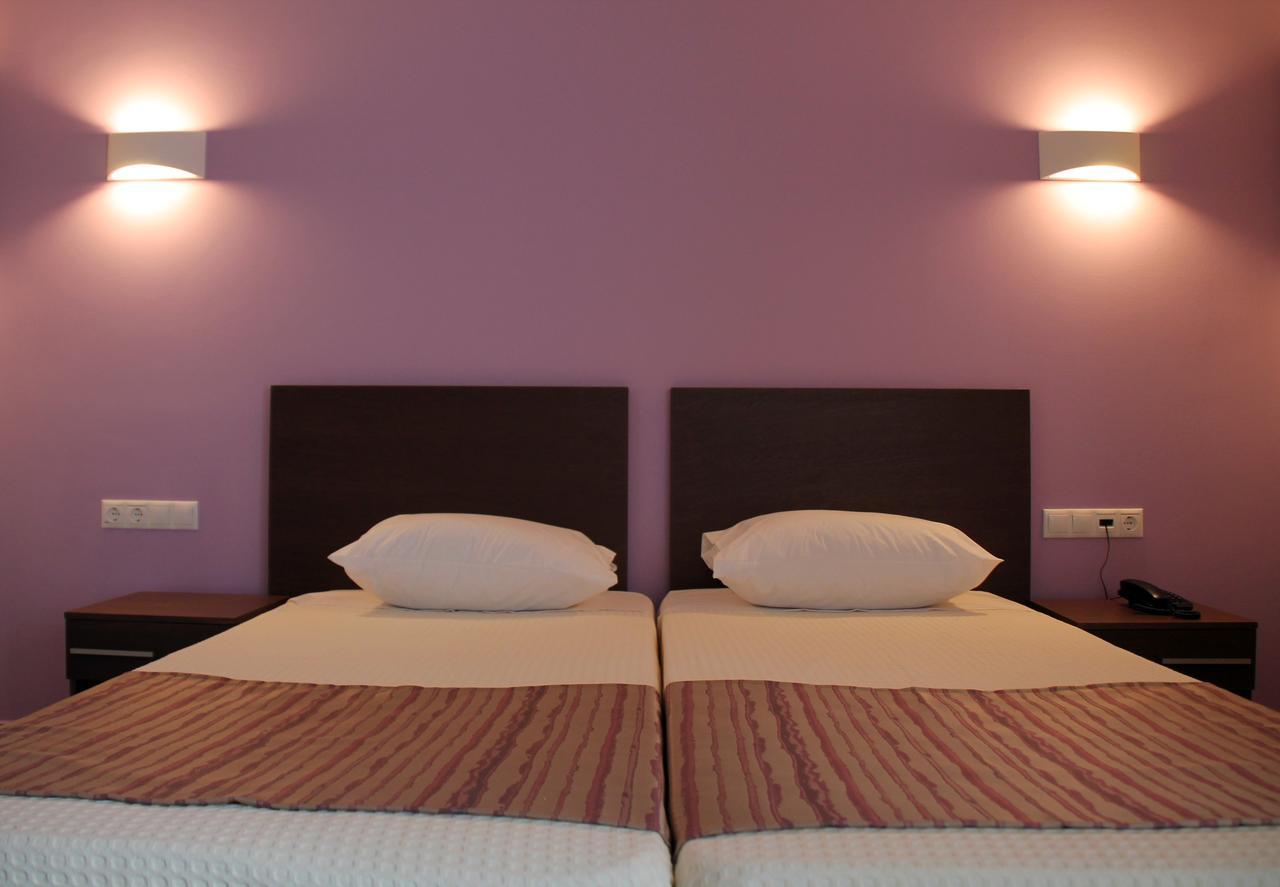 Angels Aparthotel Hermione Buitenkant foto